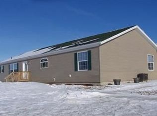 2046 Victoria Ave, Rose Hill, IA 52586
