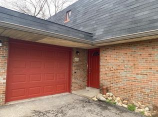 829 Garden Rd, Columbus, OH 43224