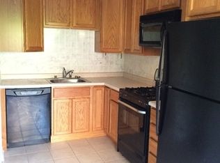 11 Tower Ct, Downers Grove, IL 60516