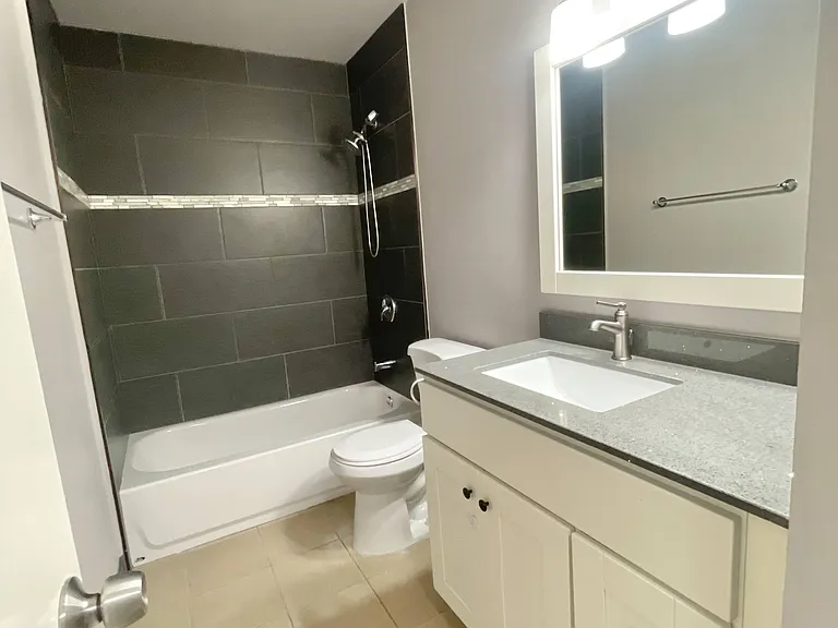 3269 Somerset Ave — Photo 10