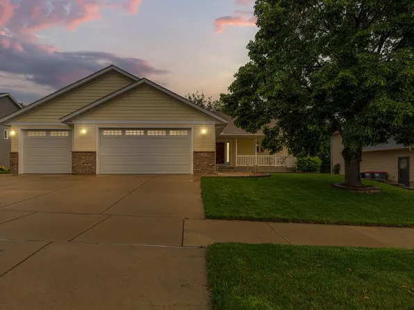 2505 Hulett Ave, Faribault, MN 55021