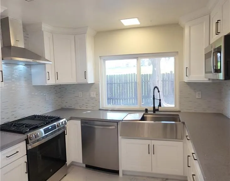 10160 Medallion Pl — Photo 6