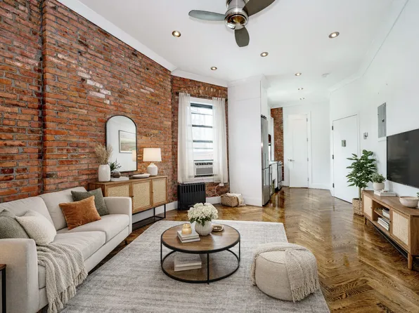 122 Ludlow St APT 5B, New York, NY 10002