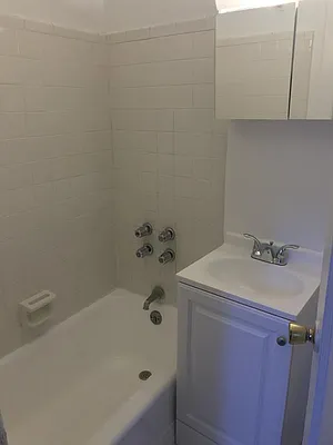 Rented by Triumph Property Group | media 28