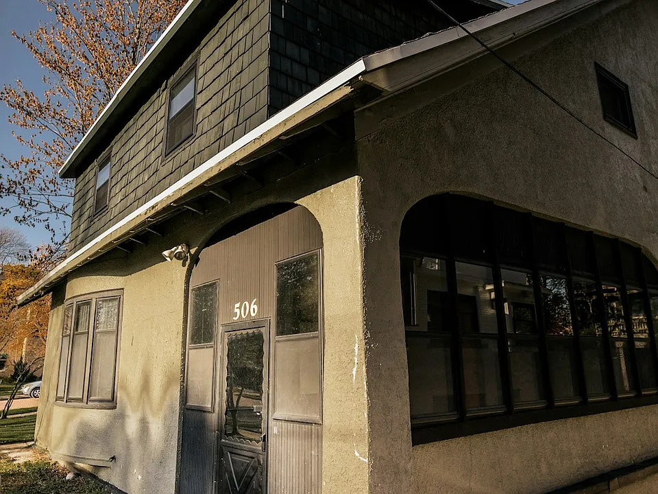 506 Prospect Ave SE #1