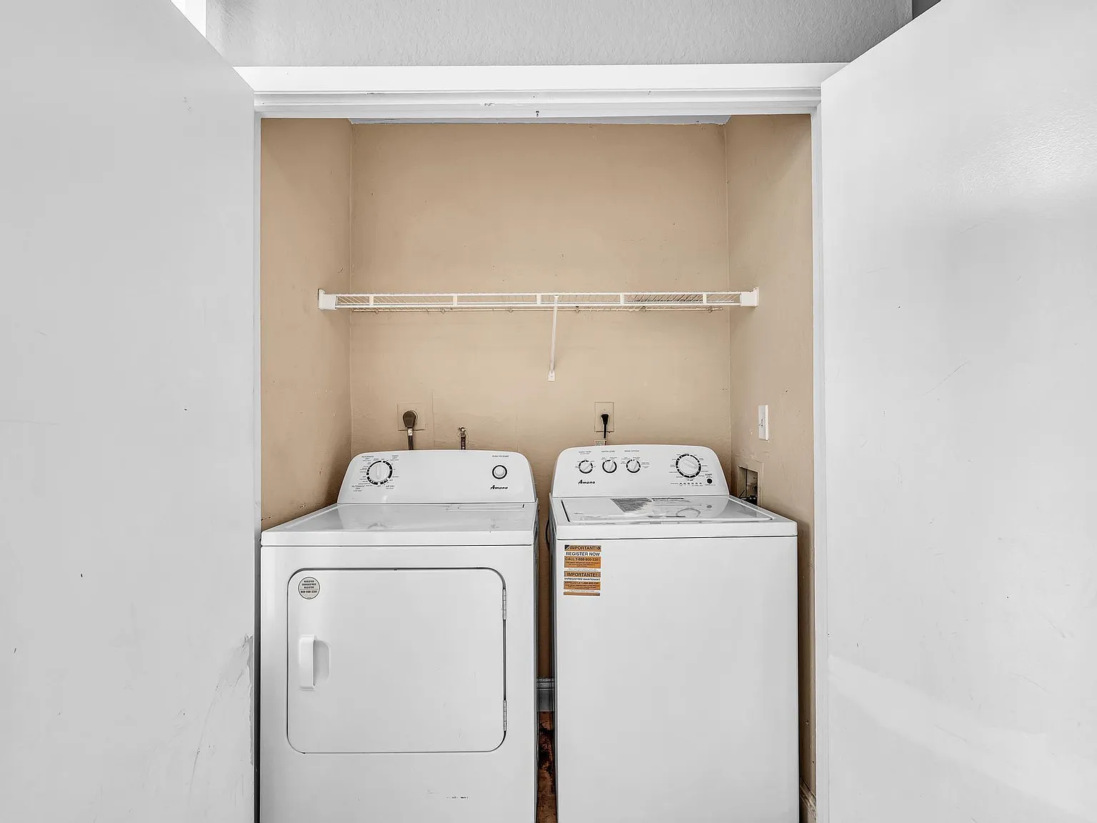 2820 Oakland Forest Dr — Photo 2