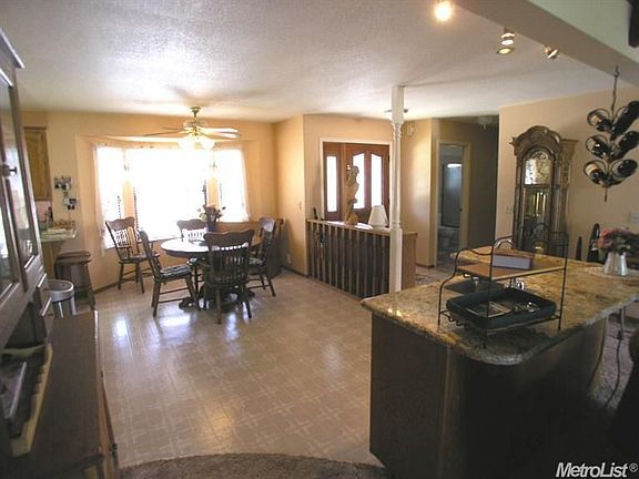 4th image of 10191 Van Parker Ln
