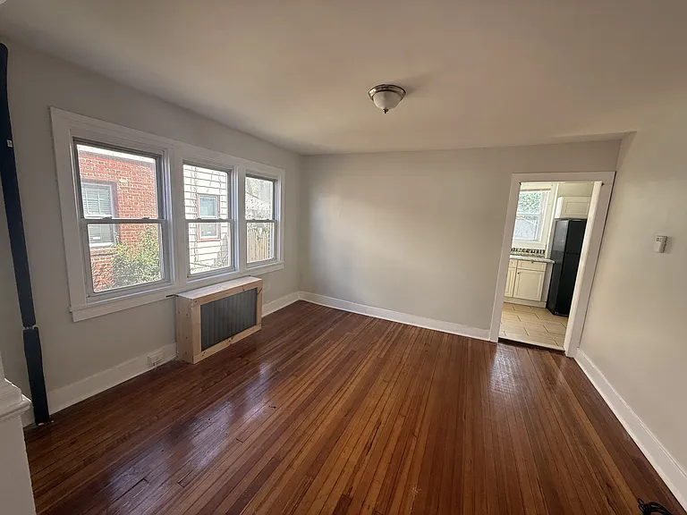 251 Euclid Ave — Photo 8