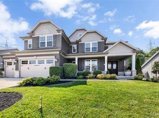 961 Chapelwood Ct, Saint Louis, MO 63122