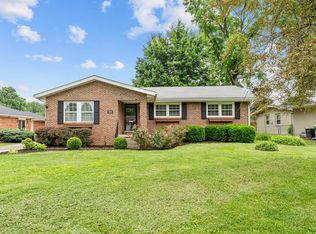 7103 Woolrich Rd, Graymoor Devondale, KY 40222