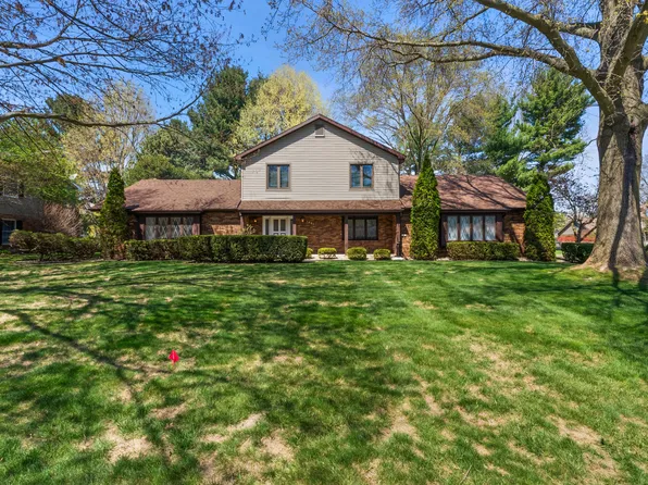 1431 Oak Ter, Saint Joseph, MI 49085