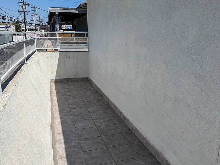 balcony