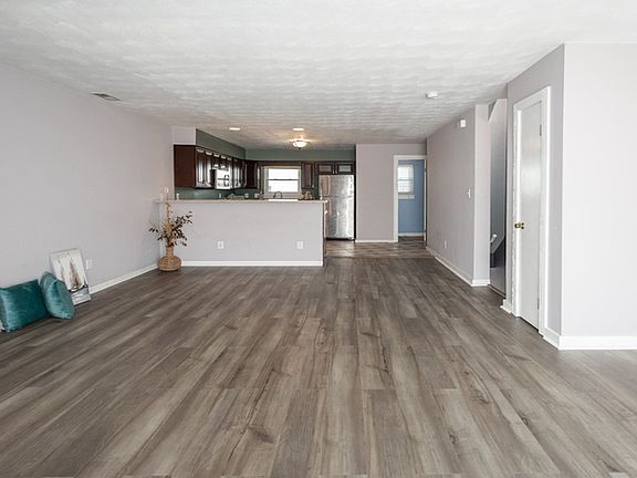 5th image of 2100 E Ocean View Ave APT 4