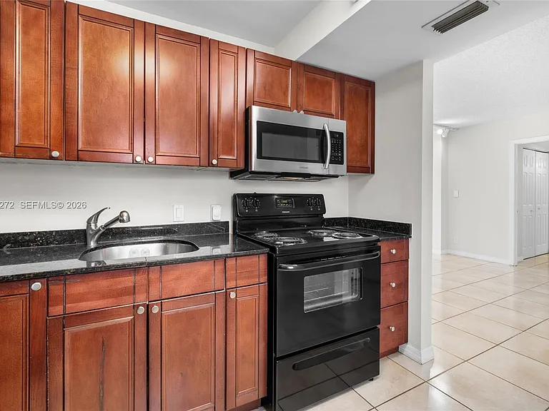 3401 N Country Club Dr #519 — Photo 15