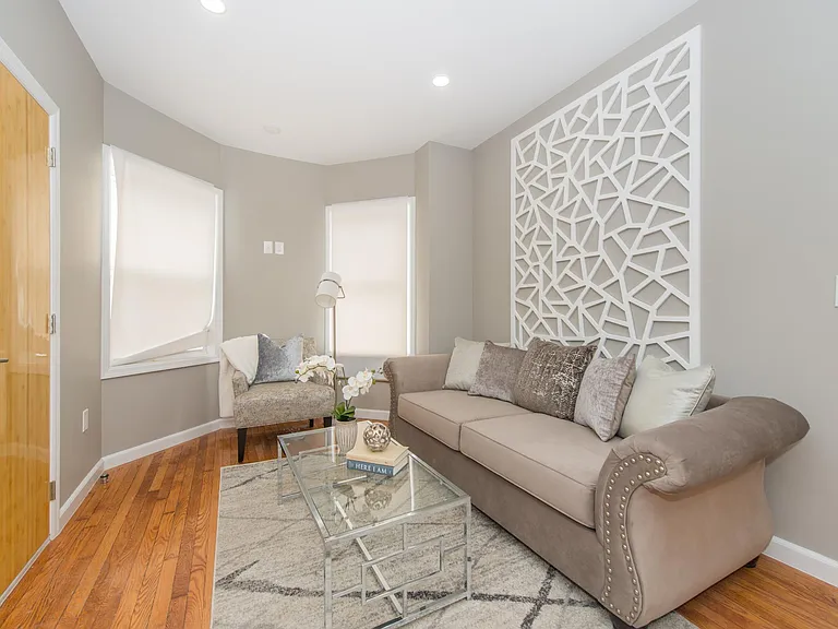 344 Franklin St #1 — Photo 7