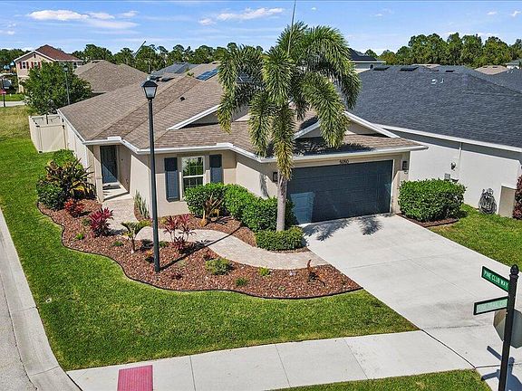 4th image of 5050 NW Pine Trail Cir