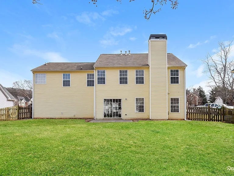 12 Hitchcock Sta — Photo 15