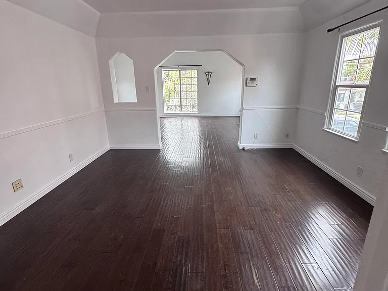 1609 Ellsmere Ave — Photo 17