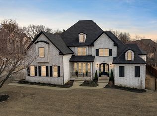 3160 N Bellagio Dr, Fayetteville, AR 72703