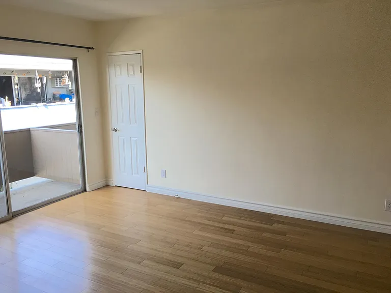 2650 S Corning St #5 — Photo 8