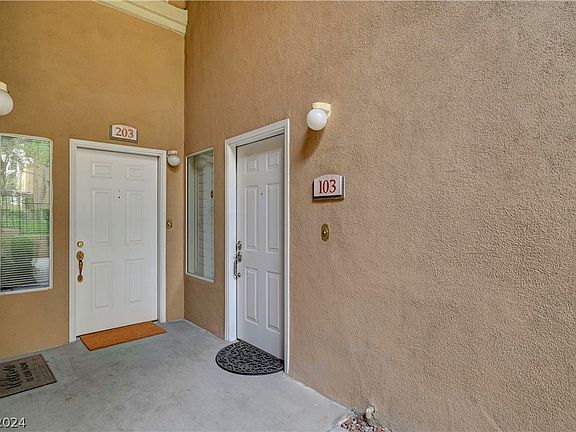 3rd image of 1604 Cardinal Bluff Dr Unit 103