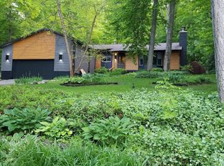 8222 S Watkins Ln, Traverse City, MI 49684