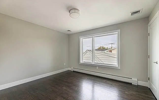 126 Roff Ave #2 — Photo 7