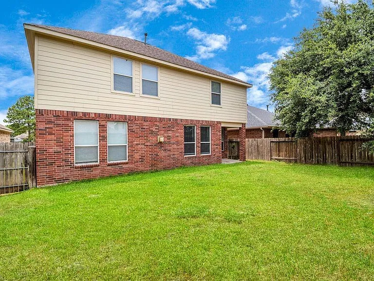 1914 Lenora Ct — Photo 41