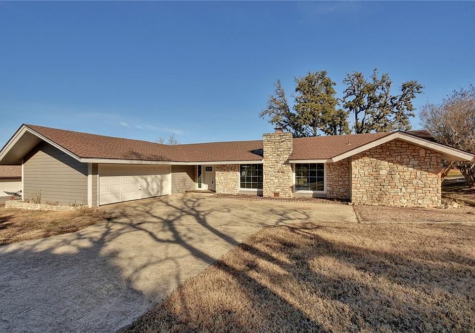 1st image of 18 Country Ln