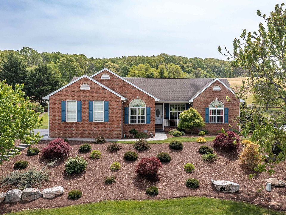 27 Fairfield Dr, Staunton, VA 24401 Zillow