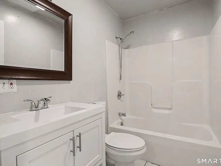 143 Highland Ave — Photo 13