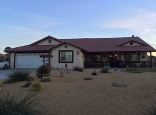 18761 Kitom Rd, Apple Valley, CA 92308