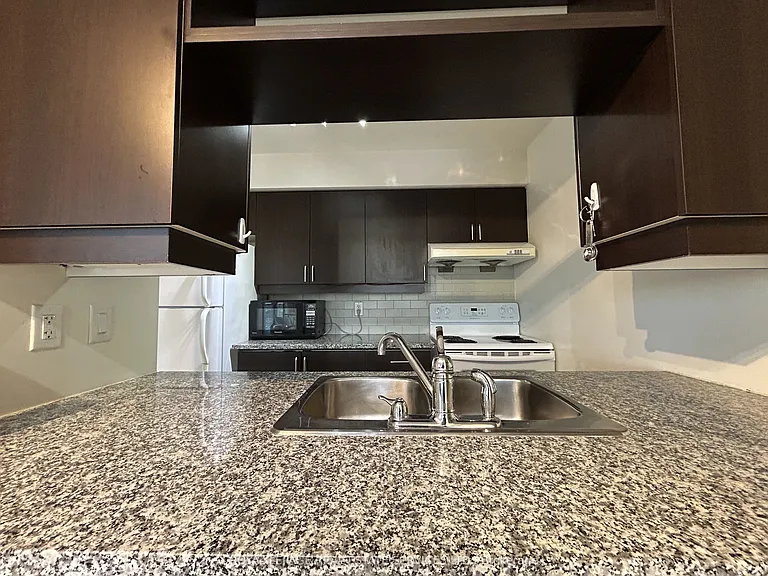 70 Town Centre Ct #2402 — Photo 7