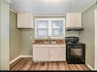 805 Burton St, Eden, NC 27288