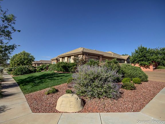 3rd image of 3595 E Crimson Fairway Dr