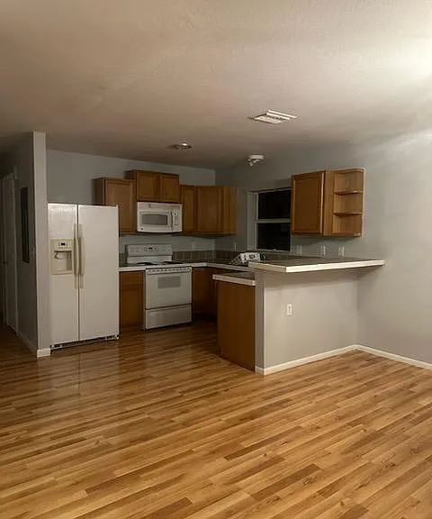 Kitchen/dining area