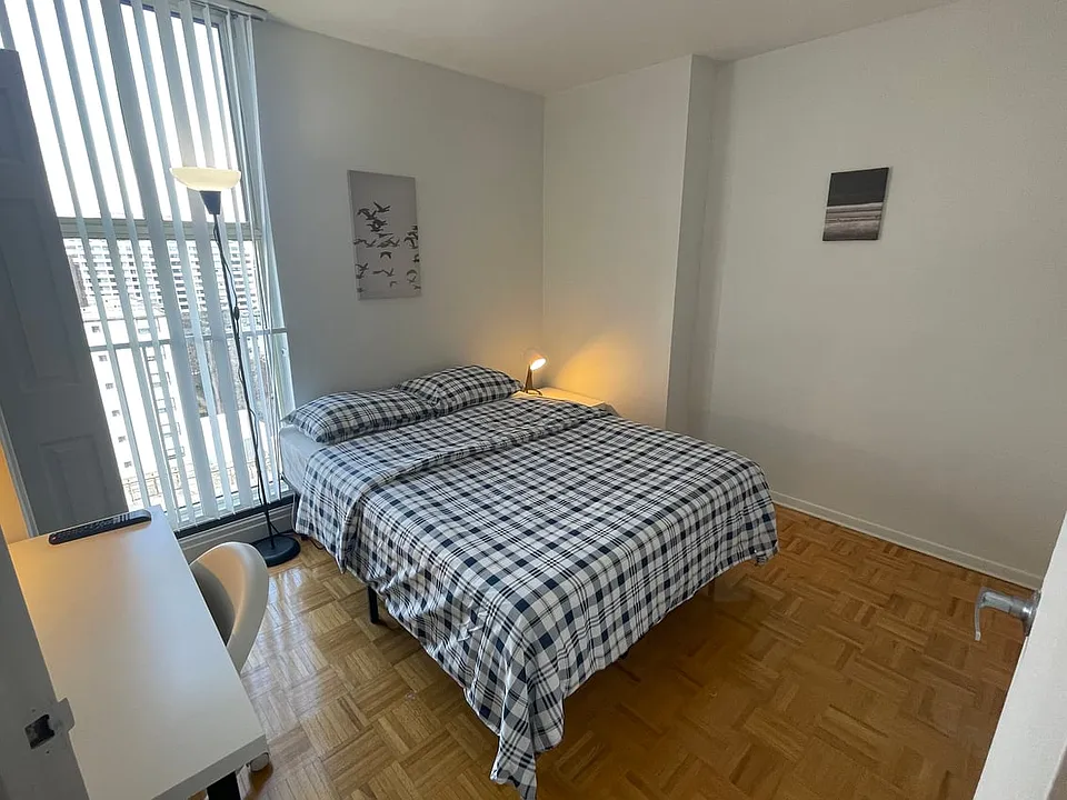 7 Walmer Rd #1202A