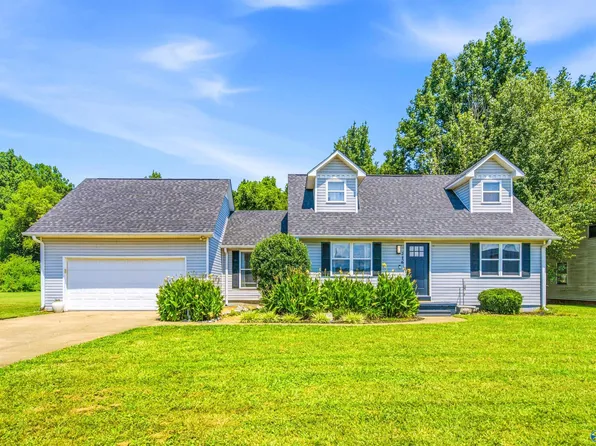 716 W Sanderfer Rd, Athens, AL 35611