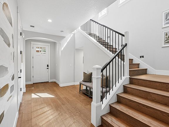 5th image of 15114 SE Tenderfoot Ln