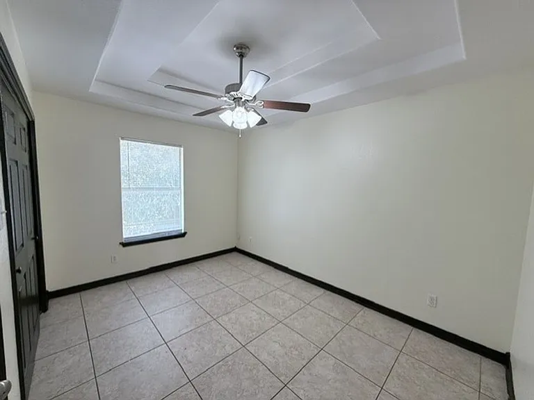 529 Norwich Loop — Photo 8