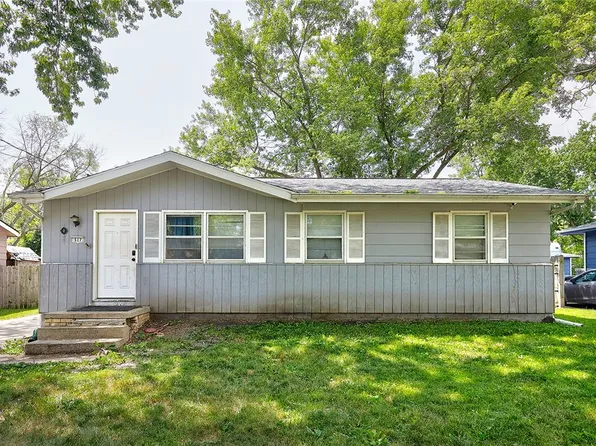517 E Titus Ave, Des Moines, IA 50315