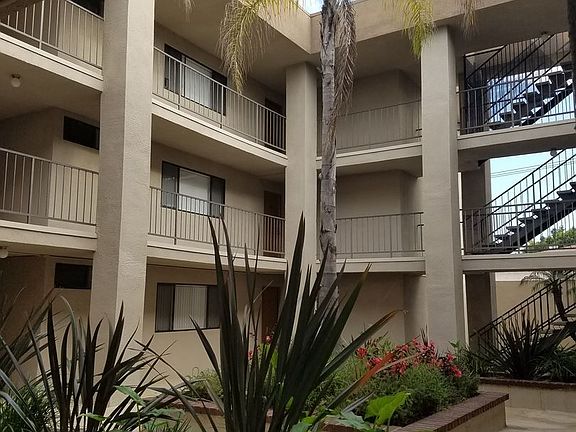 3rd image of 2424 S Leland St APT 07