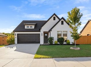 705 Cannon Cv, Cave Springs, AR 72718