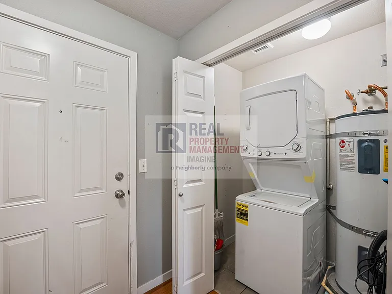 13207 97th Ave E #301 — Photo 21
