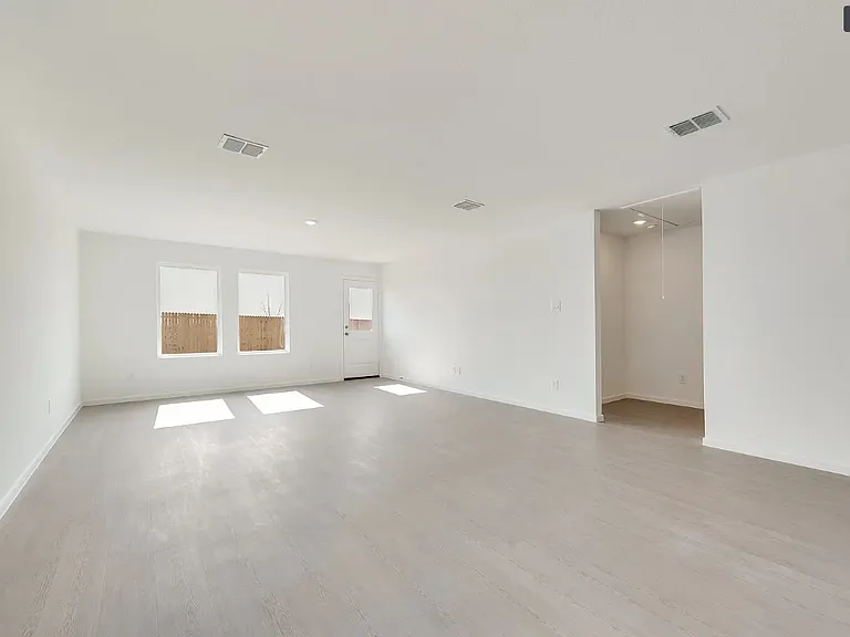 7803 Bent Gale Rd — Photo 5