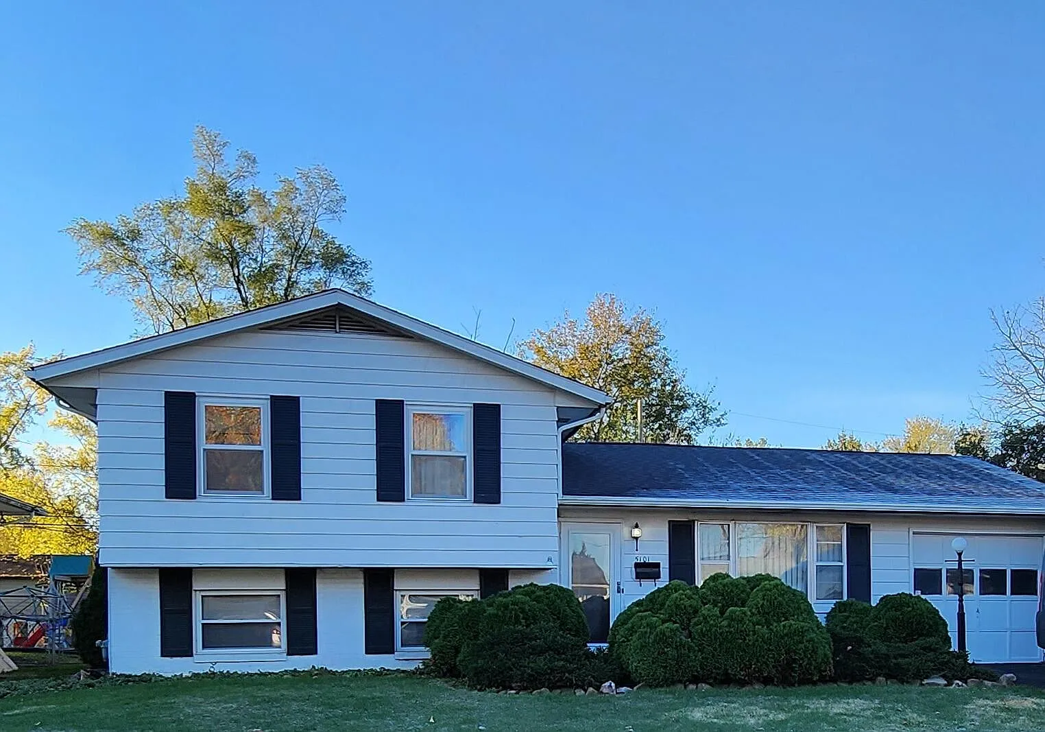 5101 Holbrook Dr photo 1