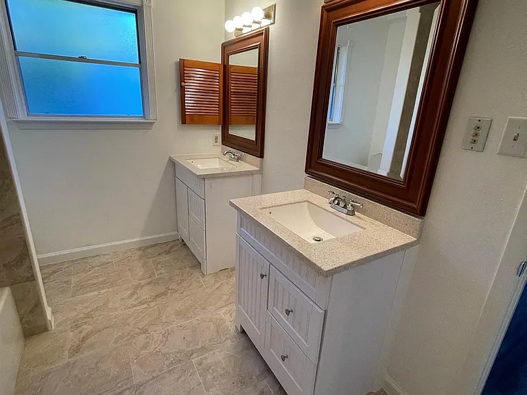 3622 Fiddlers Green Dr — Photo 8