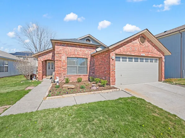 10104 Chapel Glen Ter, Fort Worth, TX 76116