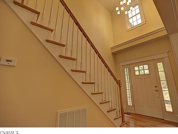 3rd image of 10461 Deerlake Dr