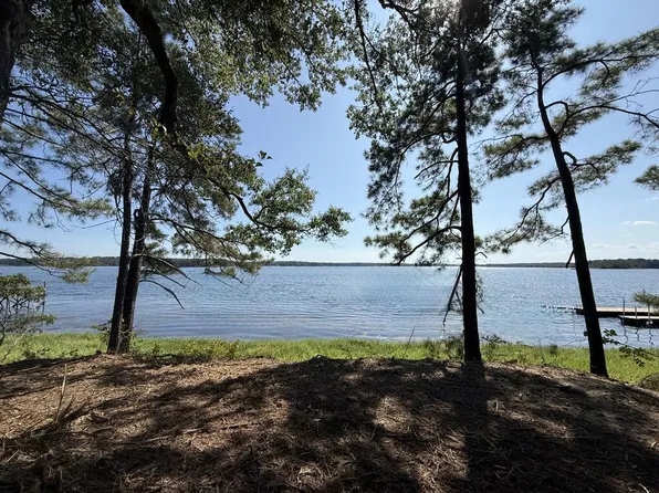 2284 Gilleys Point, Hemphill, TX 75948